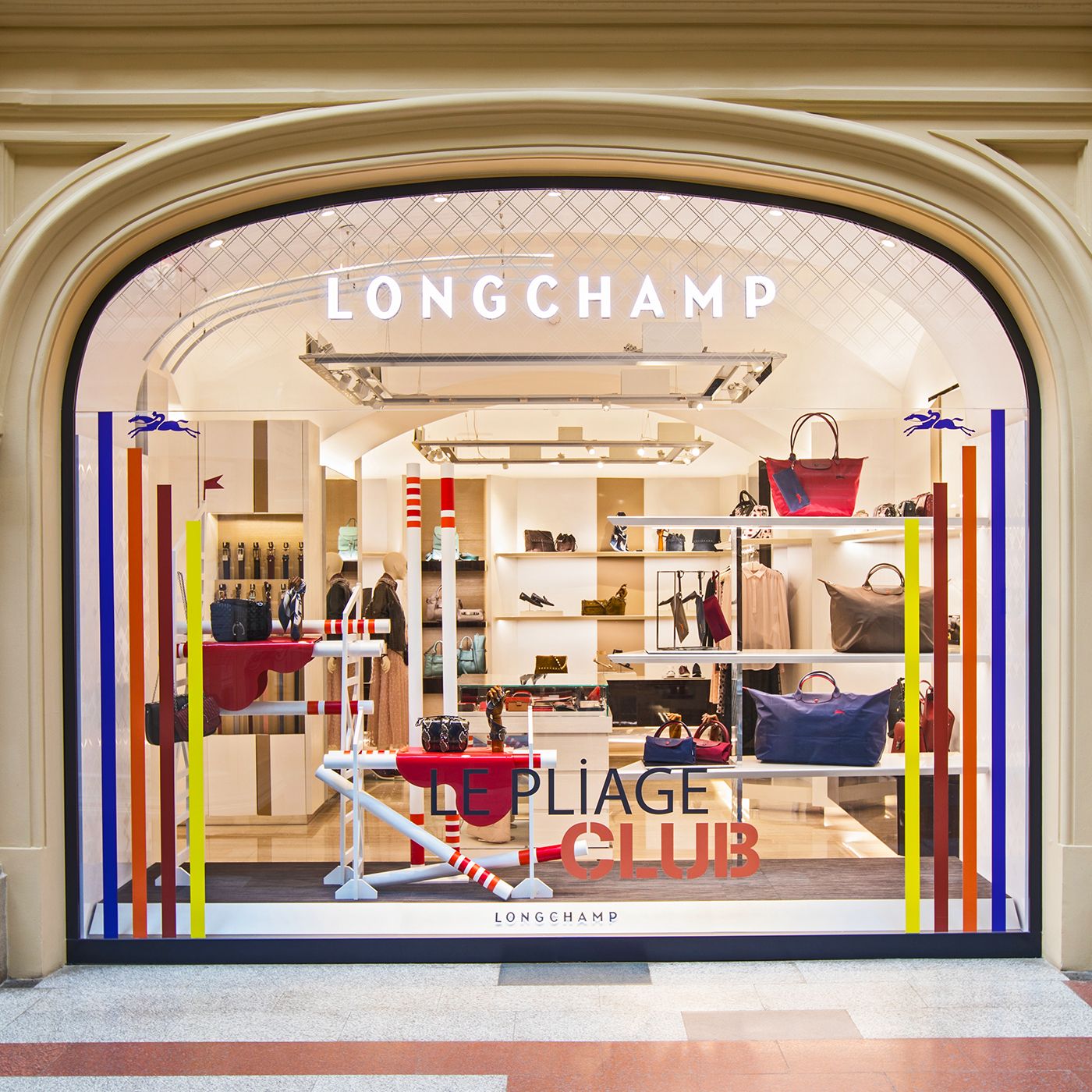 Longchamp 古姆商场品牌橱窗